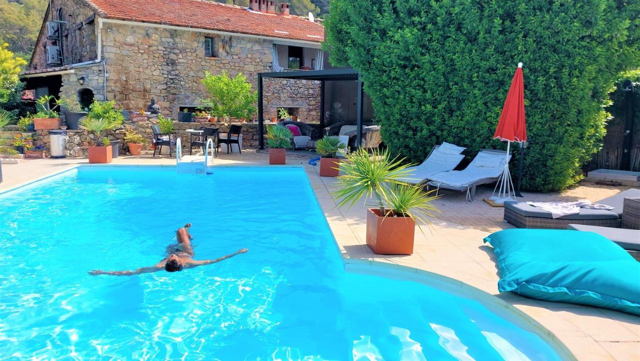 La Bergerie Du Moulin (Adults Only) Bed and Breakfast Taradeau Exteriör bild