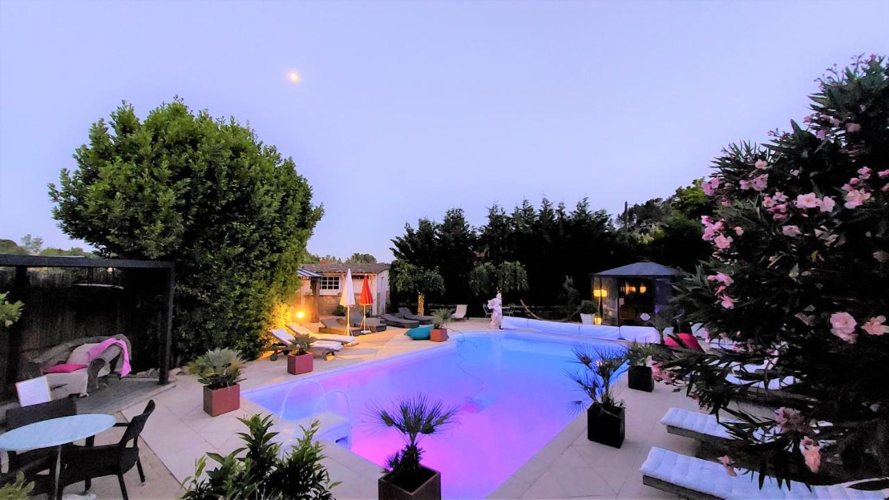 La Bergerie Du Moulin (Adults Only) Bed and Breakfast Taradeau Exteriör bild