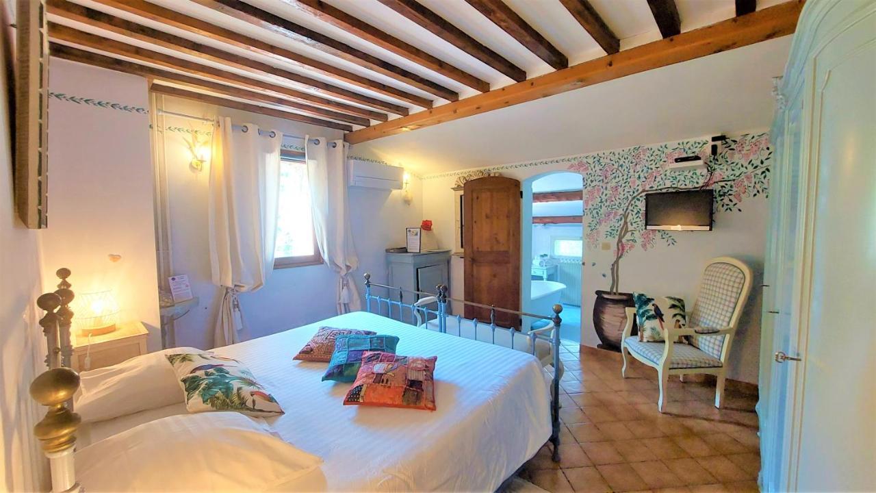 La Bergerie Du Moulin (Adults Only) Bed and Breakfast Taradeau Exteriör bild
