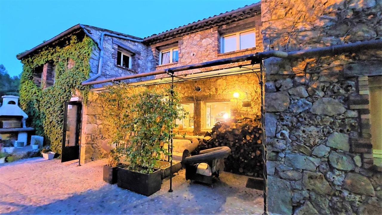 La Bergerie Du Moulin (Adults Only) Bed and Breakfast Taradeau Exteriör bild