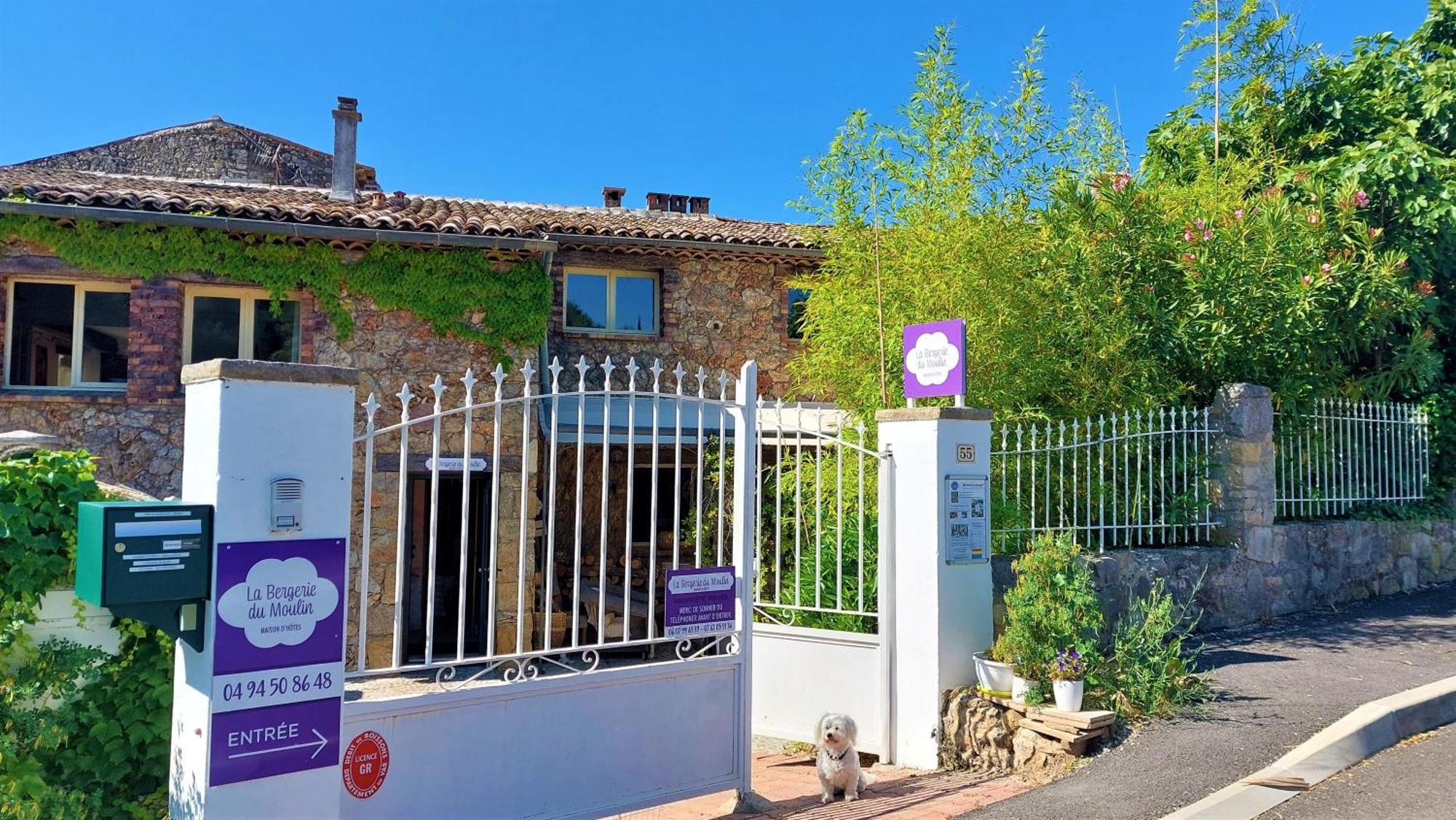 La Bergerie Du Moulin (Adults Only) Bed and Breakfast Taradeau Exteriör bild